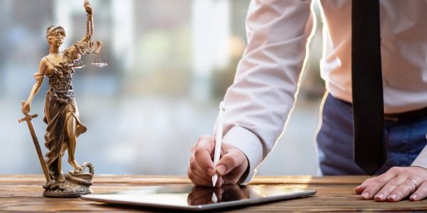 eBook: Going Paperless? Avoiding the Legal Pitfalls of Digitization